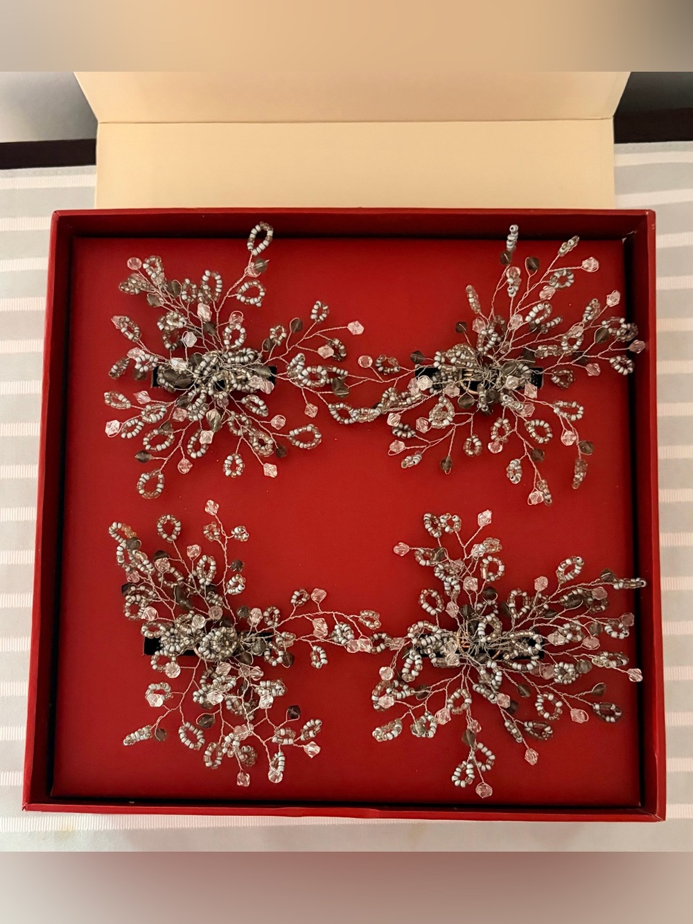 Pottery Barn Napkin Rings In Box Set Of Four Silver Spray NWT Original Box